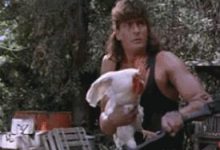 【反斗神鹰2】电影gif 这就是传说中的“飞鸡”吗?-GIF发源地