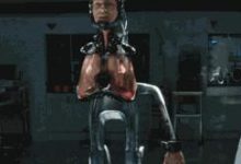 【机械战警】电影gif 人与机器的完美结合（重口味）！-GIF发源地