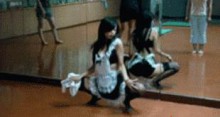 【吴若羚】性感美女GIF 风骚女仆装诱惑舞姿!-GIF发源地