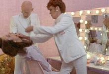 【毒蕊花】电影gif 你到底喂她吃了什么?-GIF发源地