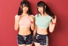 日本双人女子DJ团《Tidy》 跟着音乐上下跳但我只看到欧派一直晃!-GIF发源地