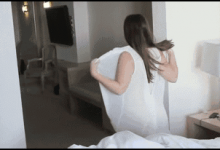 求出处：老司机们帮帮忙-GIF发源地