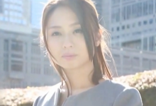 求此女名字或者相关车牌-GIF发源地