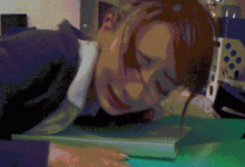 求好心人帮帮忙 想知道这个女主是谁或者车牌号多少？-GIF发源地