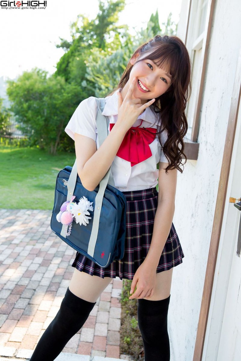 １９岁女高中生近藤あさみ  藏在裙下的鲜嫩肉体好香！
