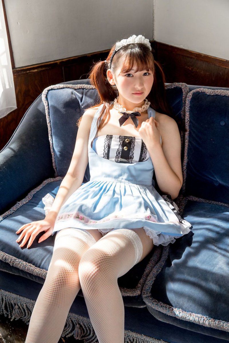 １９岁女高中生近藤あさみ  藏在裙下的鲜嫩肉体好香！